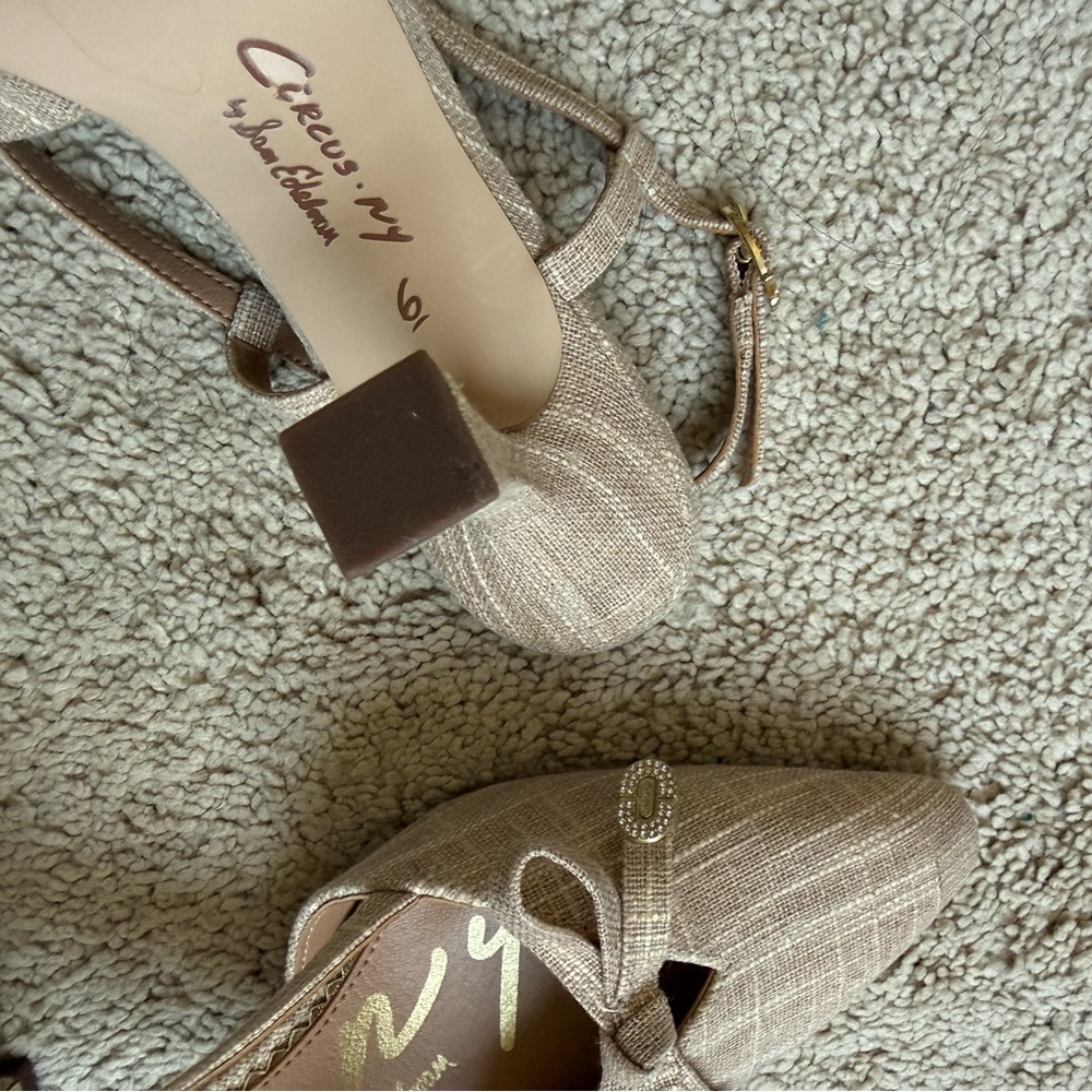 Circus by Sam Edelman Beige Bow Pointed Slingback Heels - Picture 9 of 9